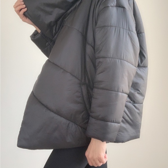 STATEMENT OVERSIZED PUFFER JACKET - BLACK - Picture 12 of 14